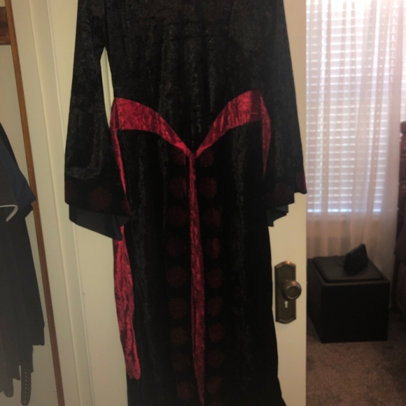Vampire witch Halloween costume - Picture 2 of 6